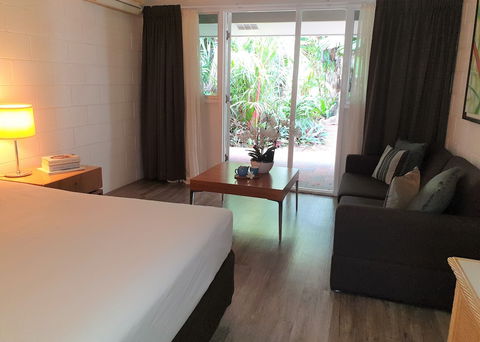 Castaways Resort & Spa Rainforest - New Castle Holiday 1