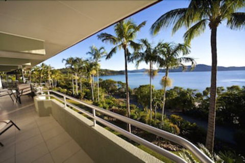 Lagoon 202 On Hamilton Island - New Castle Holiday 3