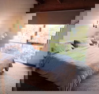 Millimgimbi - New Castle Holiday