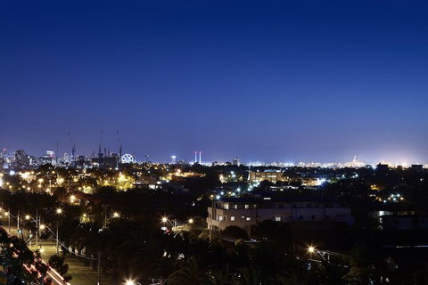 Essendon Escape - New Castle Holiday 4