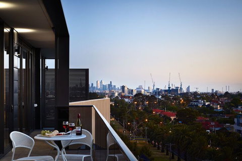 Essendon Escape - New Castle Holiday 5