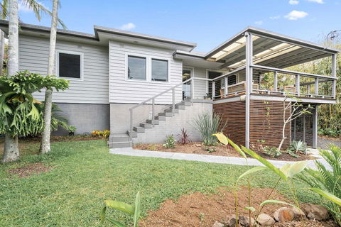 A PERFECT STAY - The White Rabbit - New Castle Holiday 1