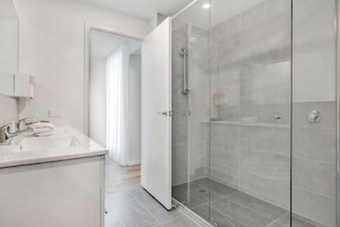 Roden Residences - New Castle Holiday 7