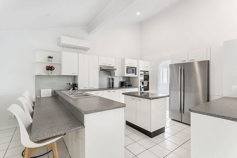 Randall Drive 64 - New Castle Holiday 5