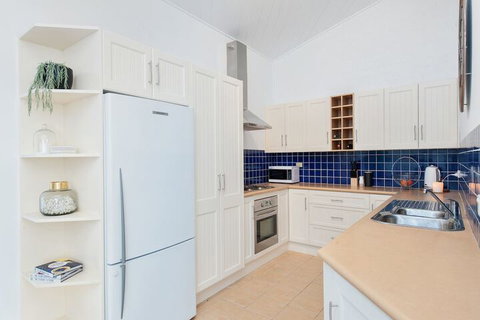 Sandy Point Road, 51 - New Castle Holiday 2