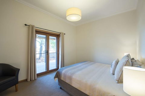 Flinders Bush Retreats - New Castle Holiday 3