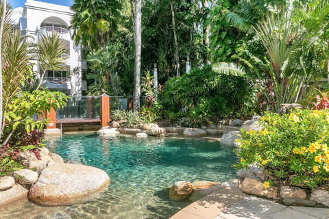 Poolside Apt In Alamanda Beachfront Resort 55 - New Castle Holiday 1