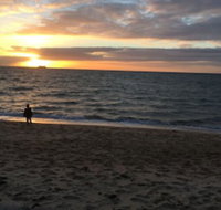 Aquawaters house by Barefoot Beach stays - New Castle Holiday