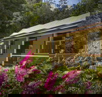 Creek Cottage - New Castle Holiday