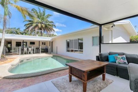 Connemara - New Castle Holiday 0