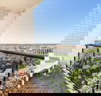 Bondi Apt for 4 Panoramic Ocean - New Castle Holiday