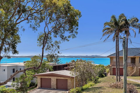 Ronald Avenue Unit 2 / 36 - New Castle Holiday 1