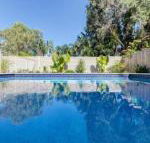 59 Banksia Avenue Coolum Beach Pet Friendly Linen included 500 BOND - New Castle Holiday