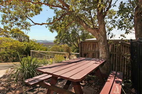 56 Millen Crt Coolum Beach Pet Friendly Linen Included - New Castle Holiday 2