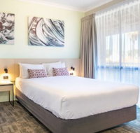 Nightcap at Wanneroo Tavern - New Castle Holiday