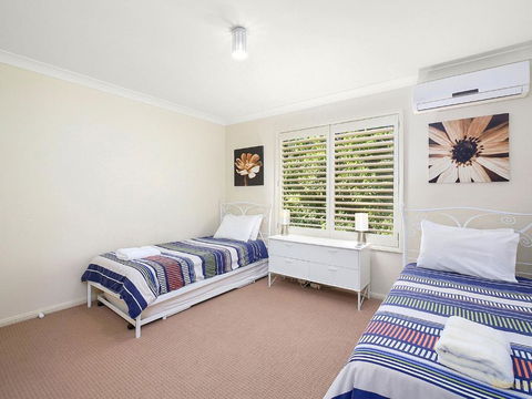 Watermark #25 25 / 4 Karla Avenue Terrigal - New Castle Holiday 4
