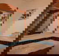 Birchgrove Terrace Unit 6 - New Castle Holiday