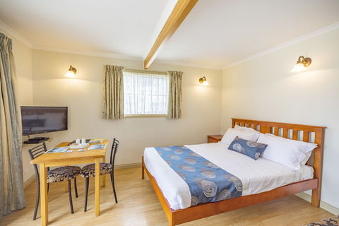 Queechy Motel - New Castle Holiday 1