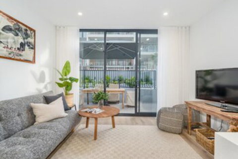 Herald 1 Bedroom Apartment Inner City - New Castle Holiday 2