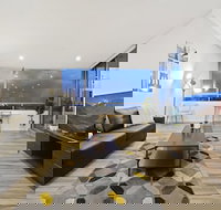 Self Contained Apartment in Tranquil Neighbourhood - New Castle Holiday