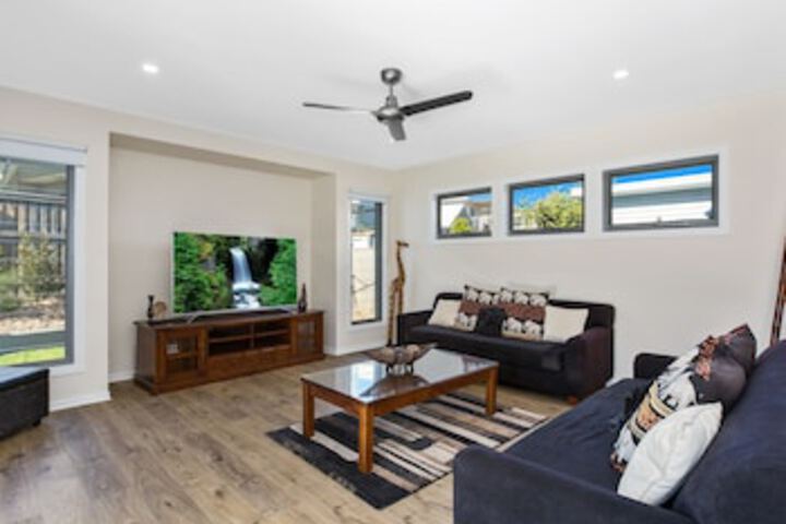 Paddys Flat NSW New Castle Holiday