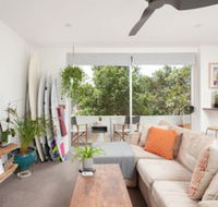 Surf Side Oasis with Balcony near Beach - New Castle Holiday