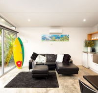 Smith Beach Getaways Beachwood Garden Studio - New Castle Holiday