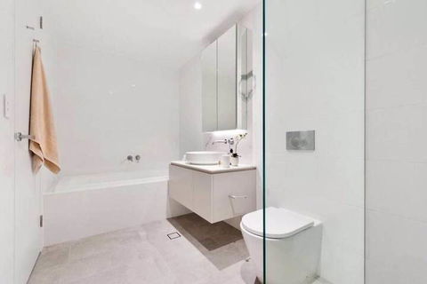 Brand New Lux Water View 3bd With Parking - New Castle Holiday 6