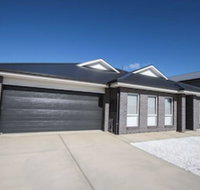 Serene Shores - New Castle Holiday