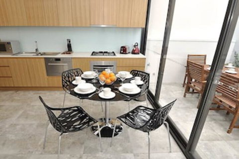 Ultimo Harris Apartments - New Castle Holiday 4