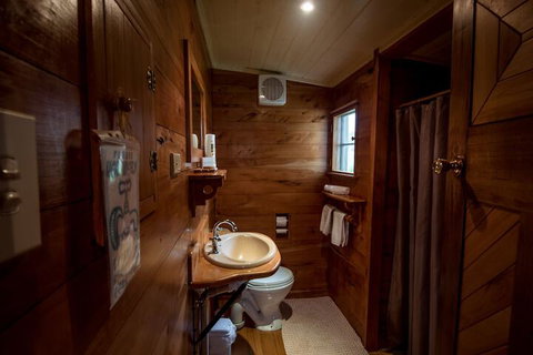 Guide Falls Cottage - New Castle Holiday 2