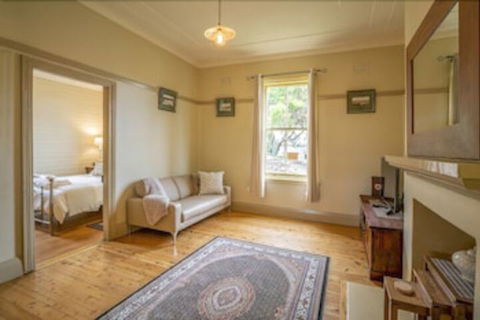 Steele Point Cottage - New Castle Holiday 4