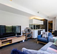 Rosa 2BDR Richmond Apartment - New Castle Holiday