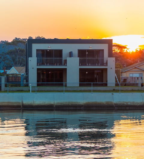 Ulverstone Waterfront Apartments - New Castle Holiday 0