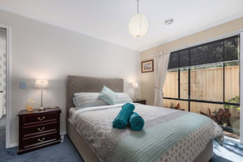 Essendon North B&B - New Castle Holiday 0