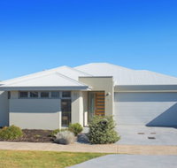 Gale House - New Castle Holiday