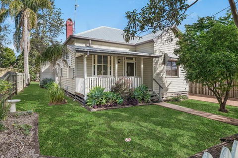 Ambiente Cottage Pet & Family Friendly - New Castle Holiday 6