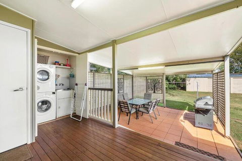 Ambiente Cottage Pet & Family Friendly - New Castle Holiday 4
