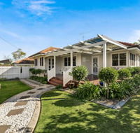 Viola House - New Castle Holiday