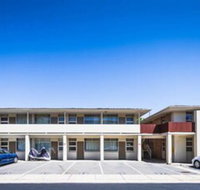 Fantasia Glenelg Studio Apartments - New Castle Holiday