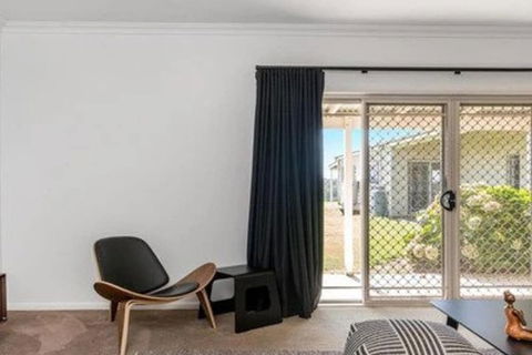 Your Luxury Escape Byron Sunset Breeze - New Castle Holiday 6