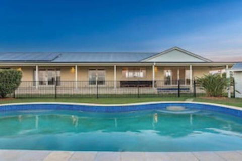 Your Luxury Escape Byron Sunset Breeze - New Castle Holiday 0