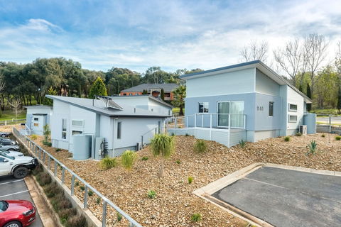 Albury Yalandra Apartment 2 - New Castle Holiday 0