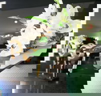 Classic 6brm Villa in Melbourne - New Castle Holiday