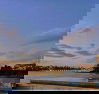 Waterfront on Manly Harbour - New Castle Holiday