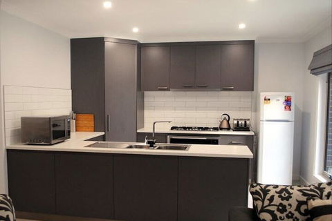 Doze On Green Accommodation Wangaratta - New Castle Holiday 6