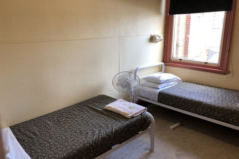 Royal Hotel - New Castle Holiday 3