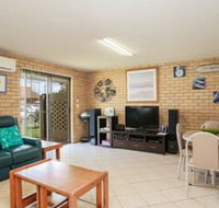 Tee Jays Sawtell NSW - New Castle Holiday