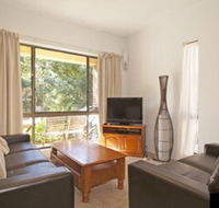 Banksia Sawtell NSW - New Castle Holiday
