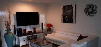 La Casa De Playa - New Castle Holiday 4